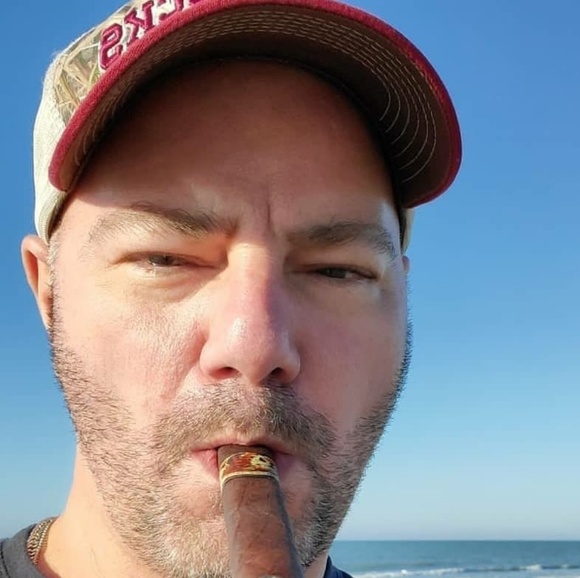 Meet your Posher, David - Picture 1 of 1